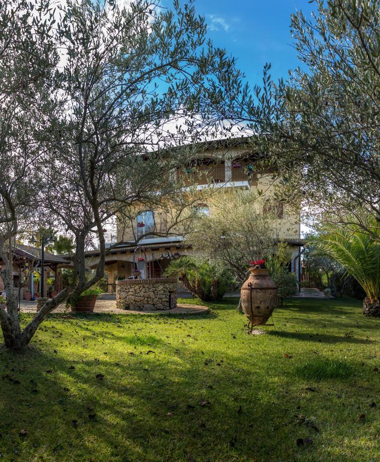 La Perla Nera Bed & Breakfast 3*